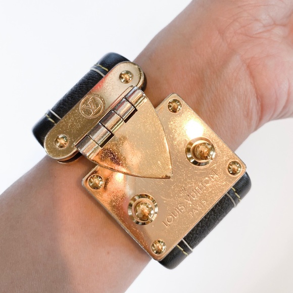 🛑SOLD🛑 Authentic LOUIS VUITTON Cuff Bracelet - Picture 2 of 6